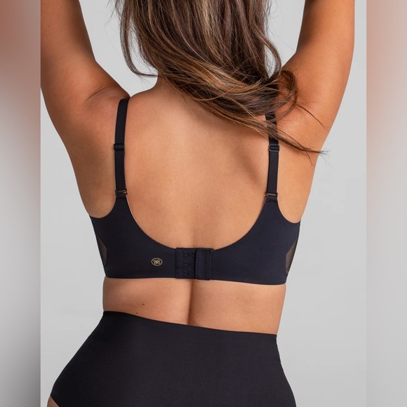 NWOT Honeylove Cross Over Bra Size 1X - Picture 2 of 8